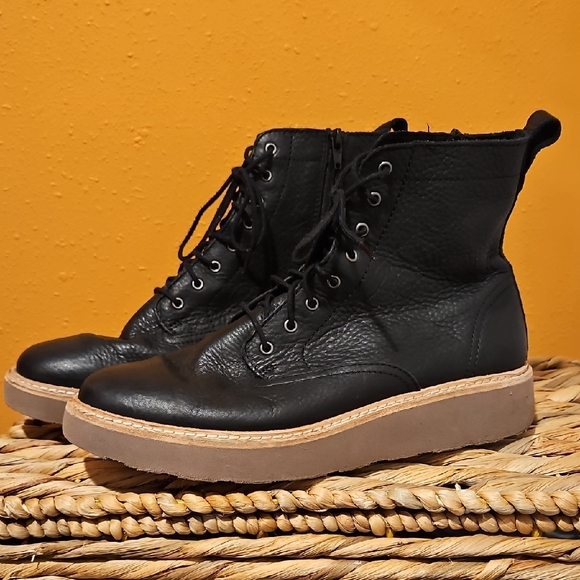 Clarks Shoes - Clarks Trace Pine Black Leather Women's Side Zipper Tie Ankle Boots Sz.10